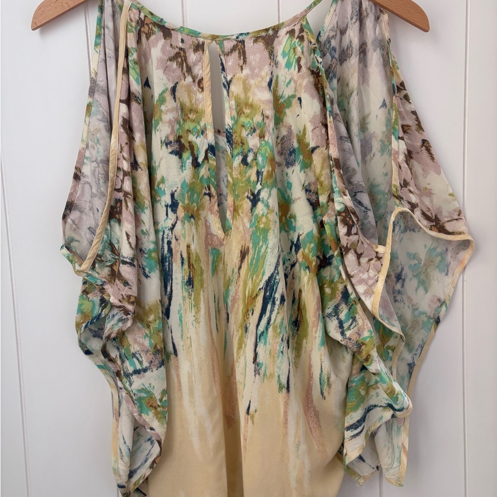 Colorful Abstract Blouse - Picture 7 of 7